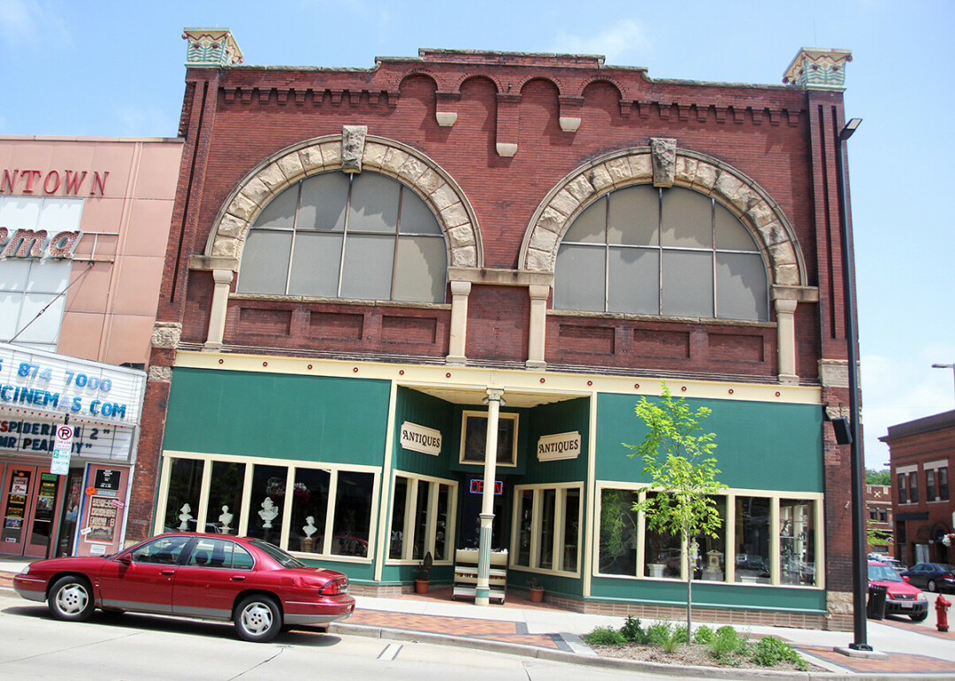 HERE THERE BE TREASURE. The Antique Emporium, 306 Main St., Eau Claire. (Photo by Andrea Paulseth)