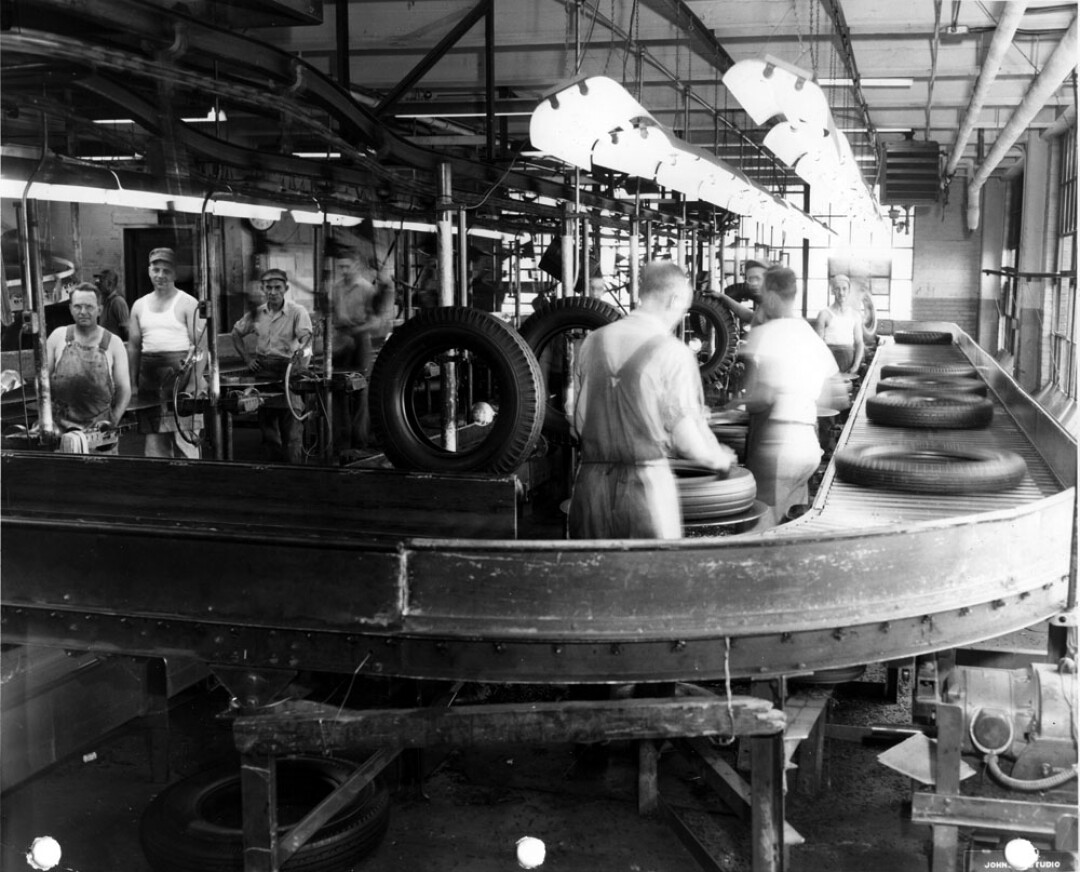 The inspection line at the U.S. Rubber Co. plant, later known as Uniroyal, in 1947. (Chippewa Valley Museum)