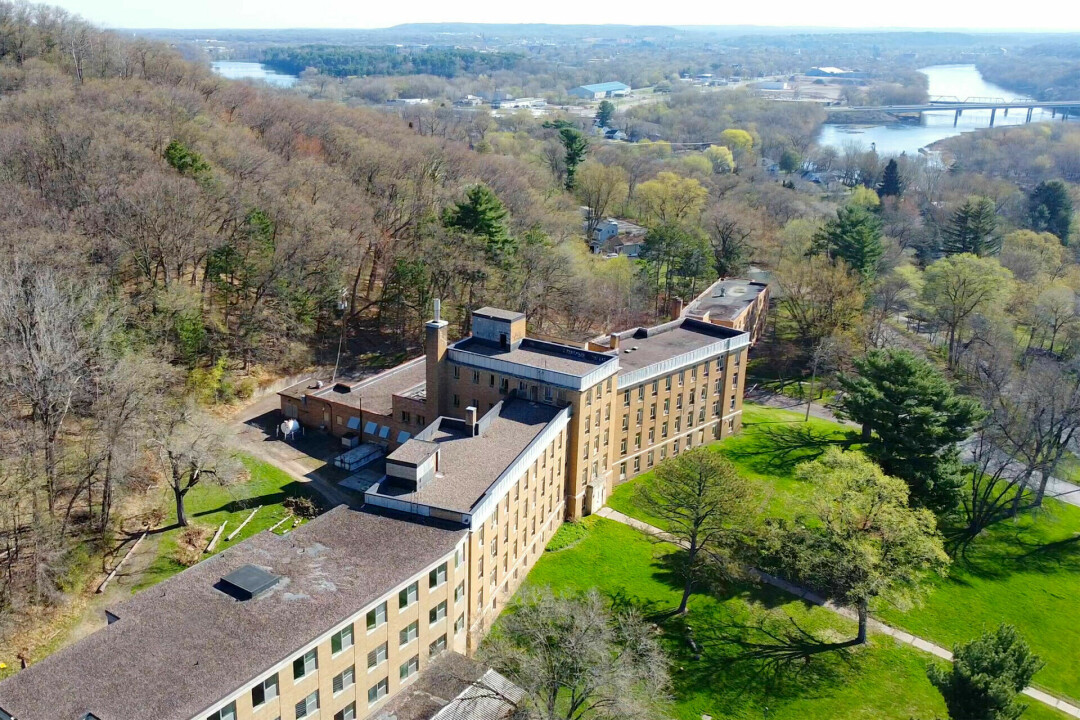 The former Mount Washington Residence from the air. (Photo via Altitude Capital Partners website)