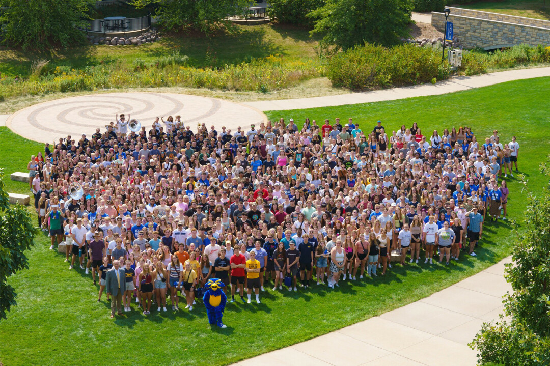 UWEC's incoming freshman class. (Photo via UWEC's Facebook)