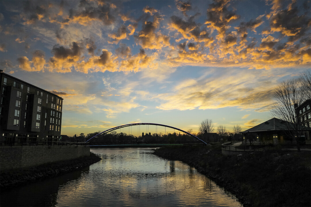 A few blocks from the V1 office, Phoenix Park connects to the Haymarket Plaza. Sunsets look pretty good from right there.