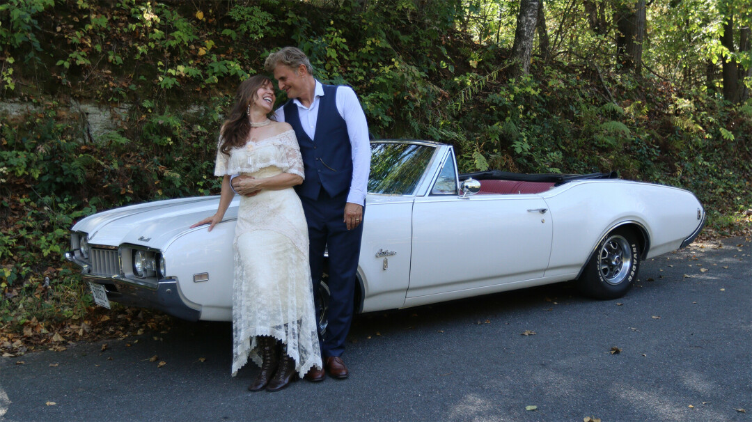 BarbaLynn's Vintage curates vintage wedding and occasions wear. (Submitted photo)