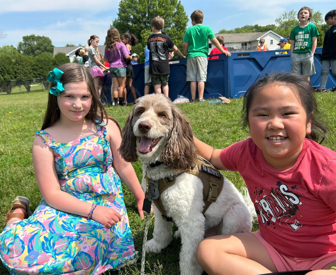 Murphy enjoying time with kiddos at the 2025 end-of-school-year party at Robbins Elementary School.&nbsp;(Photo via Facebook)
