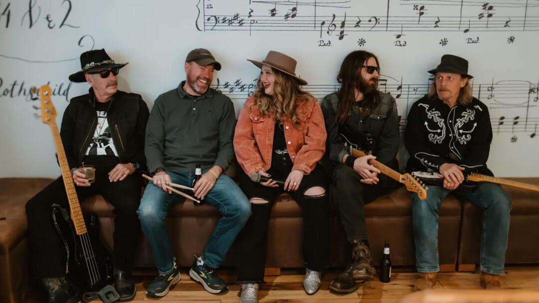 Live Music: Six Figure Sunrise